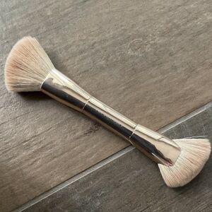 Patrick Ta Duel Ended Contour Brush